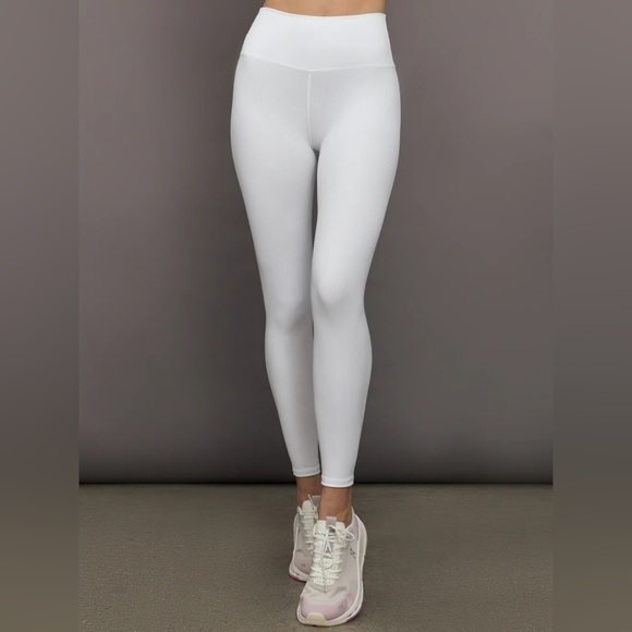 NWT Carbon38 High-Rise Ribbed 7/8 Leggings ✨NYE CLOSET SALE - UP TO 30% OFF✨ - Picture 2 of 6